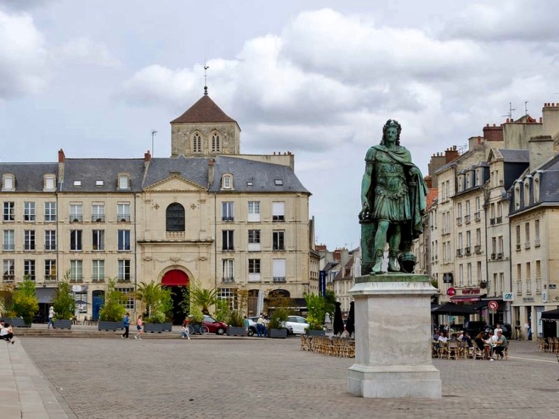 L&rsquo;Histoire de la Place Saint-Sauveur de&nbsp;Caen