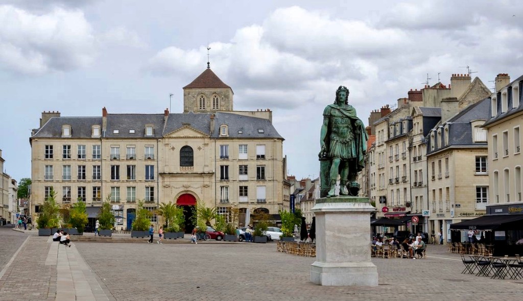 L’Histoire de la Place Saint-Sauveur de Caen